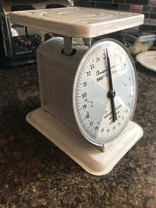 Antique Vintage American Scale