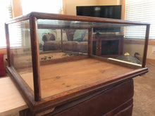 Load image into Gallery viewer, 1920’s Vintage Oak and Glass Table Top Display